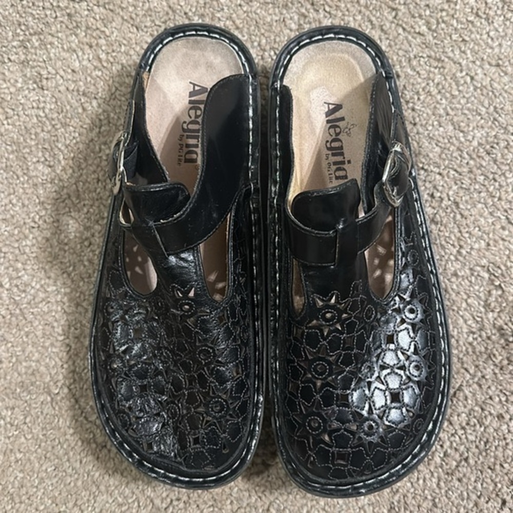 Black womens Alegria clog shoes size 39